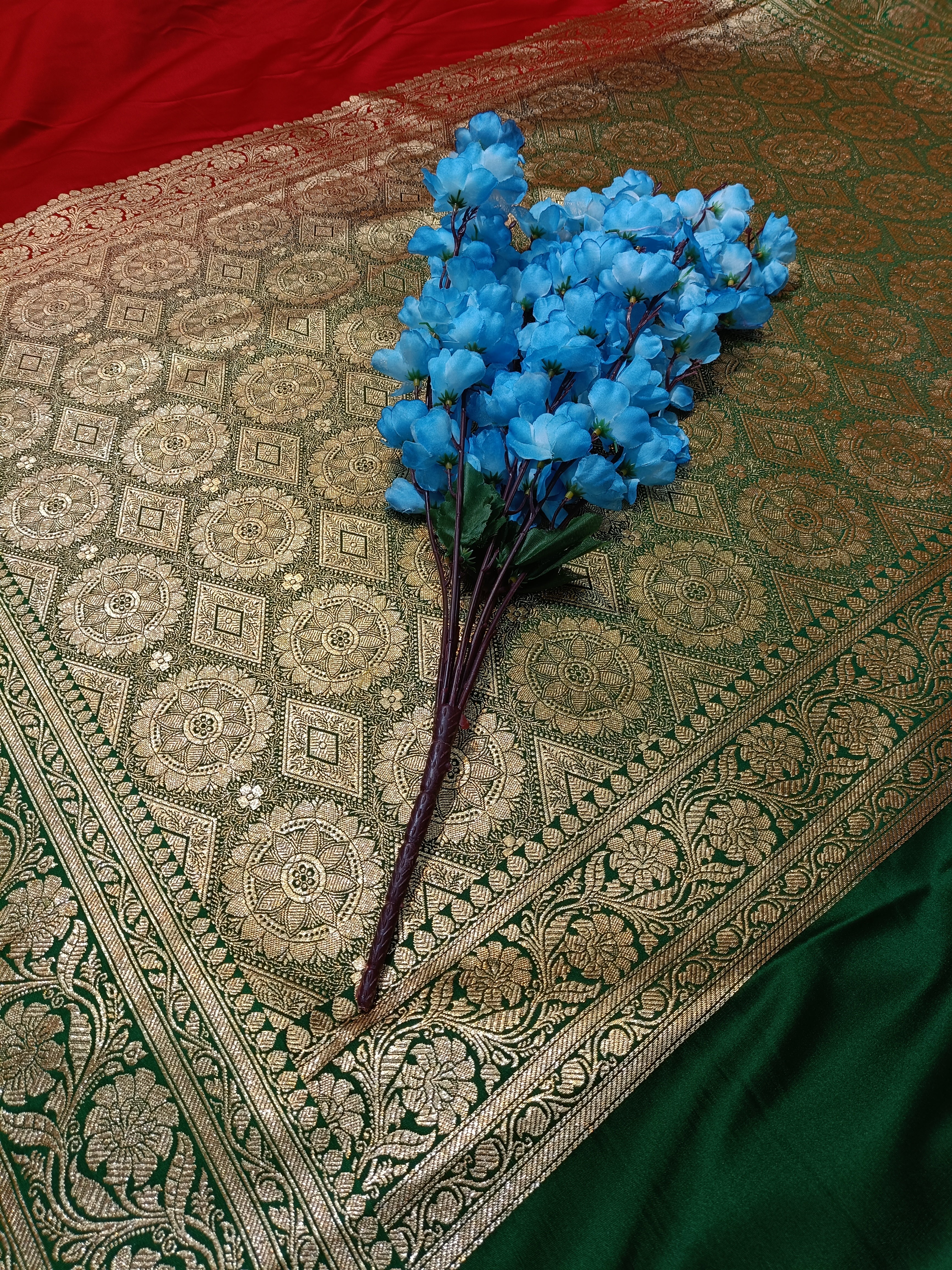 Banarasi  Satan Silk Pallu Border  Saree