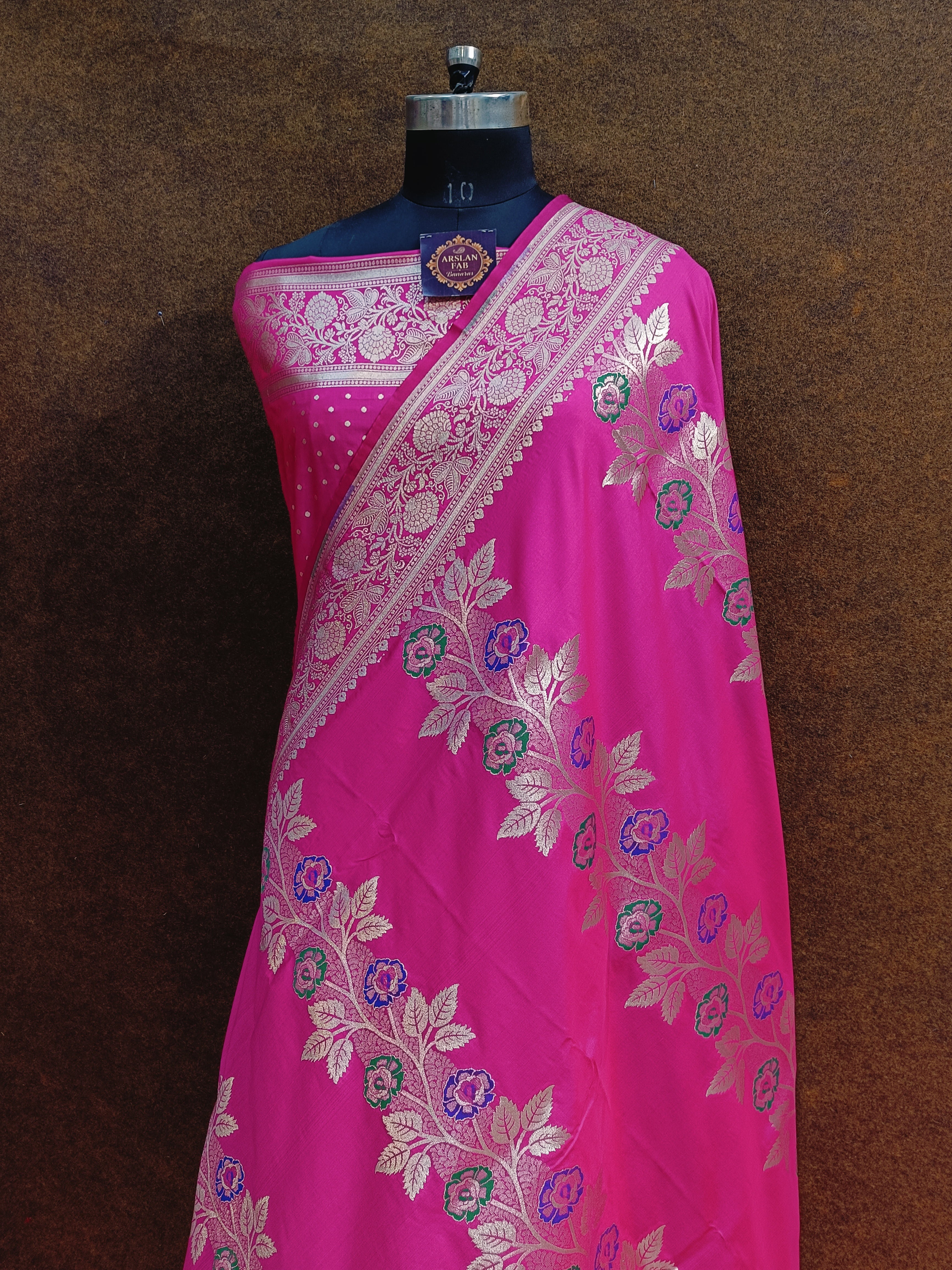 Rani Banarasi Pawri Silk Meena Saree