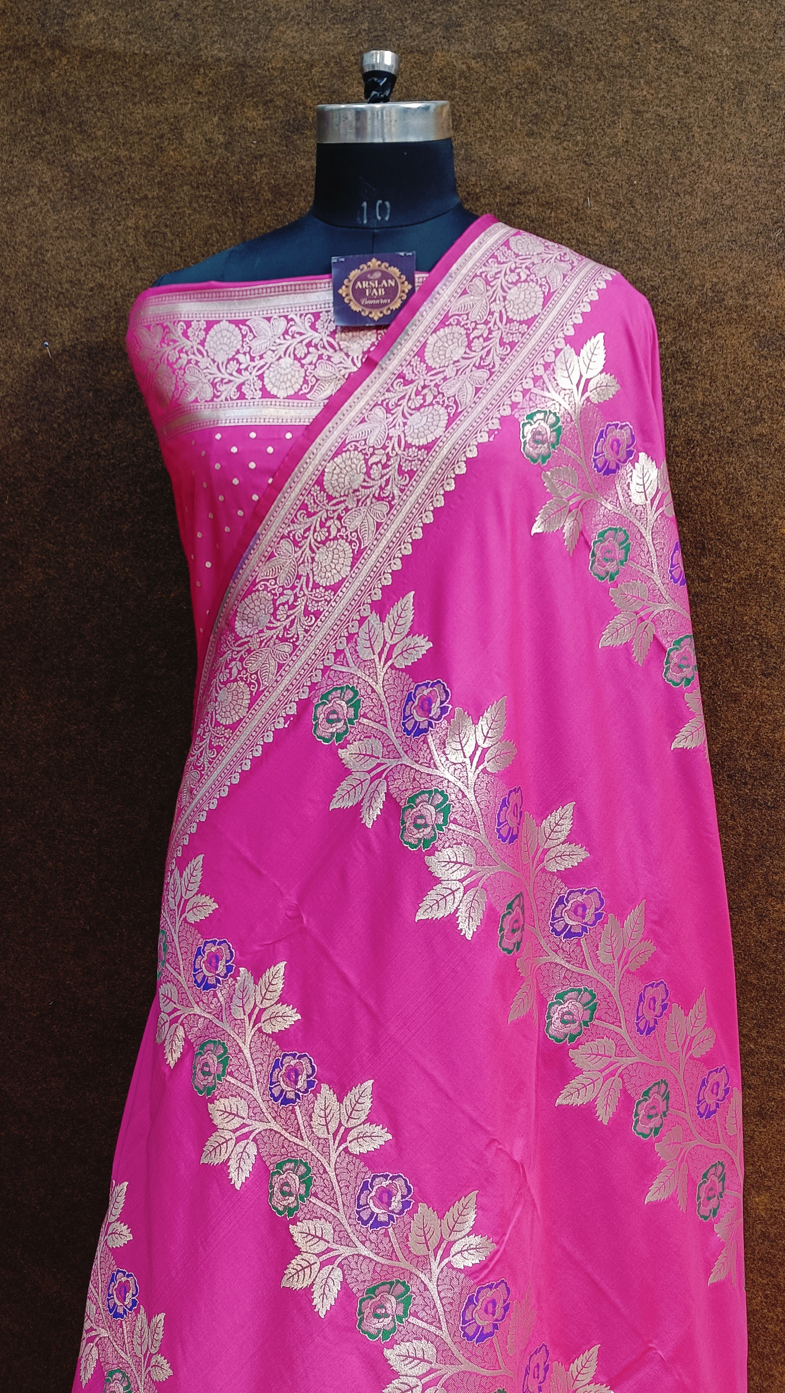 Rani Banarasi Pawri Silk Meena Saree