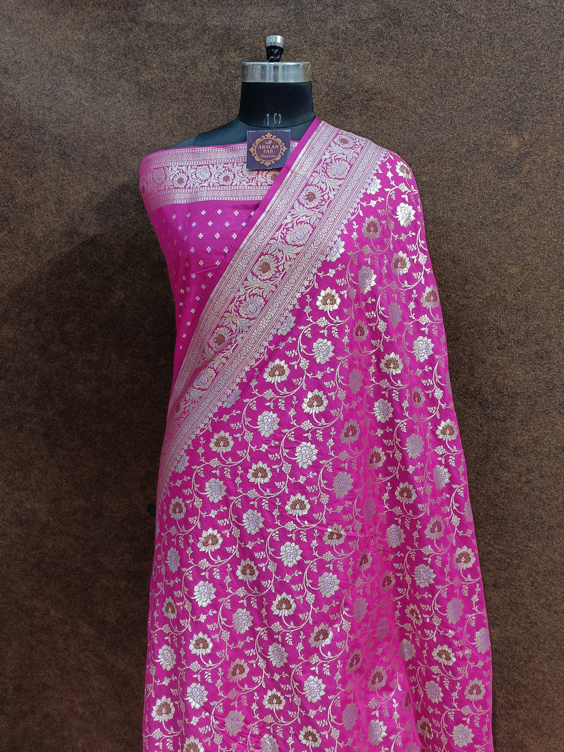 Rani Banarasi Pawri Silk Meenakari Saree