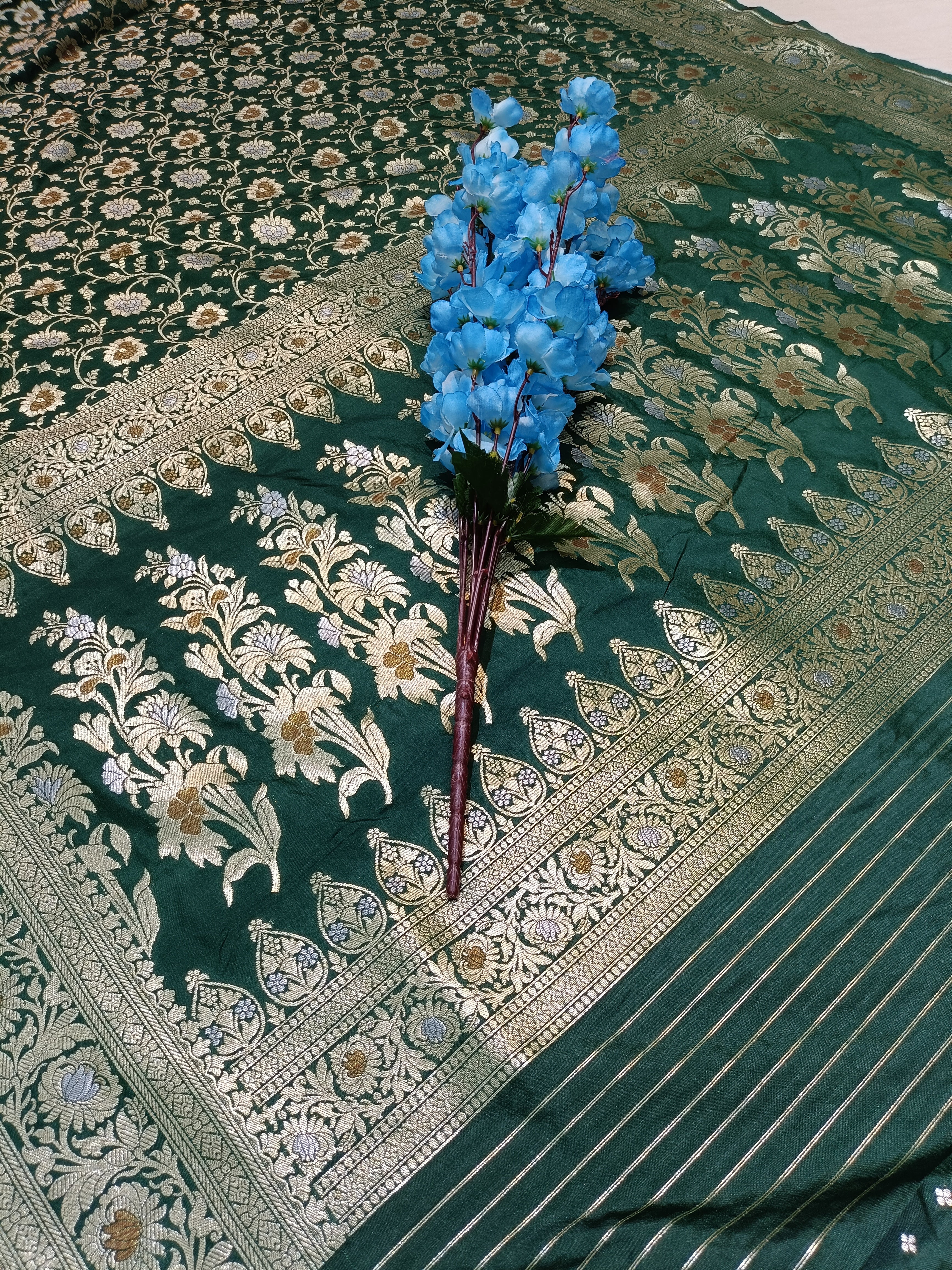 Bottal Green Banarasi Pawri Silk Meenakari Saree