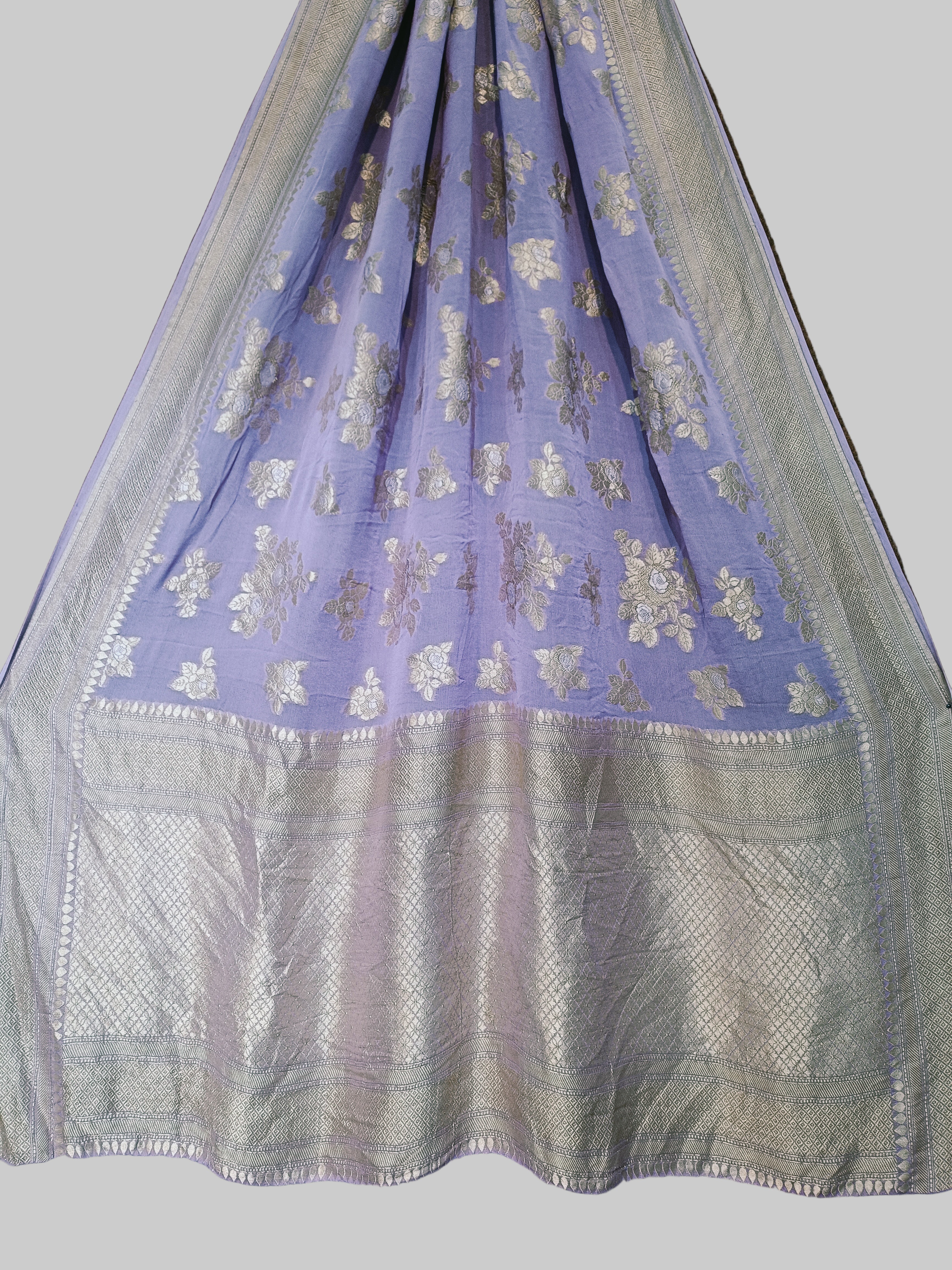 Pure Khddi Geogette Banarasi Silver Meena Saree