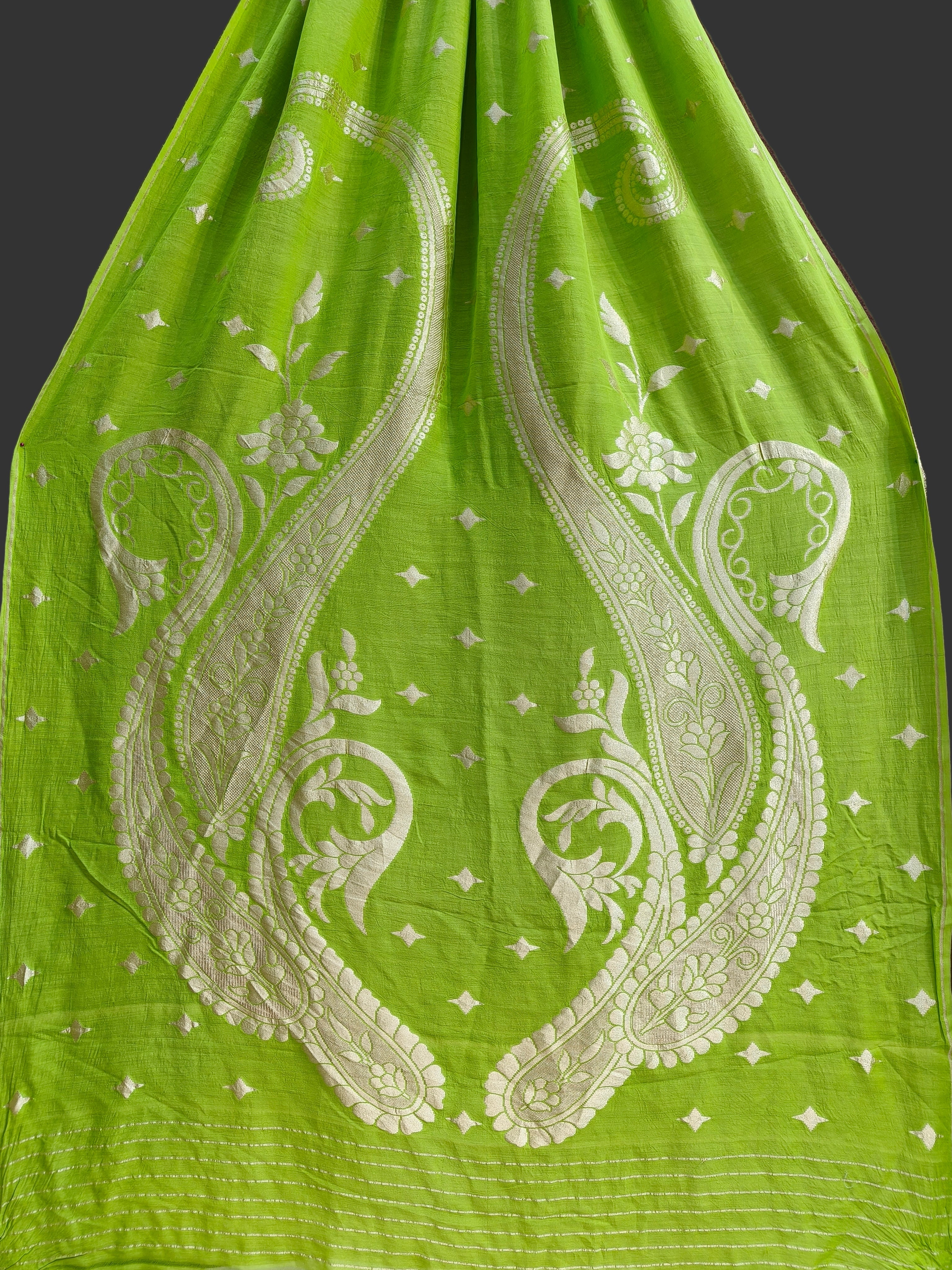 Pure Banarasi Moonga Silk Saree